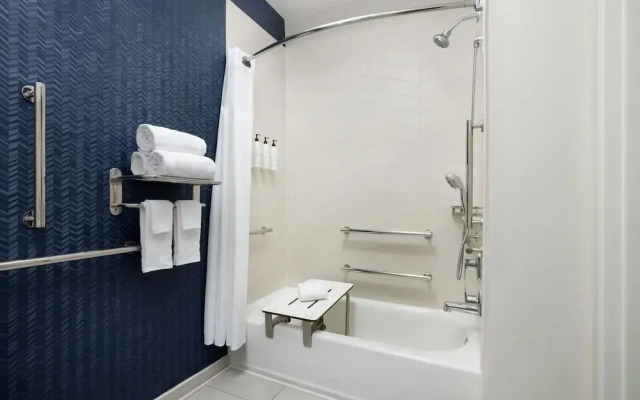 Fairfield Inn by Marriott Tracy