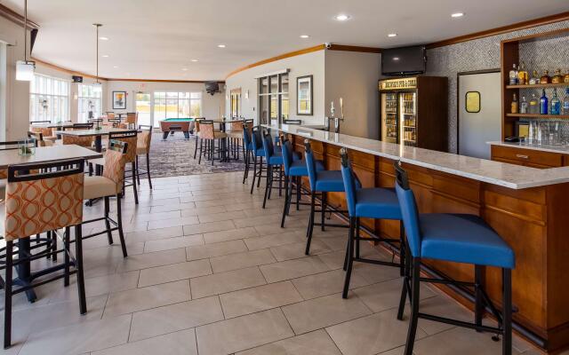 Best Western Plus Sparta Trail Lodge