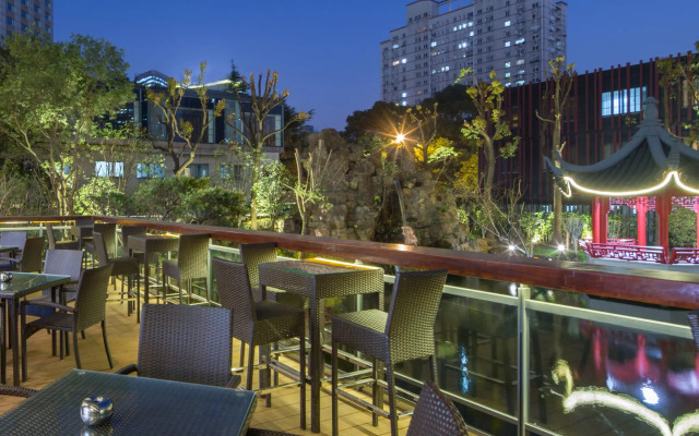 Golden Tulip Shanghai Rainbow