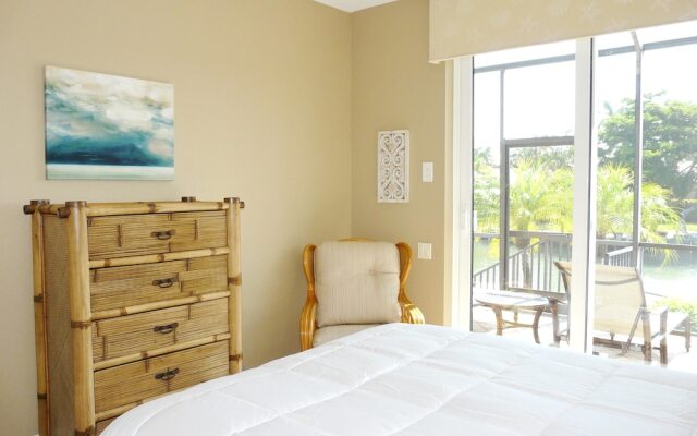 Waterfront Home With Pool, spa and Boating Access