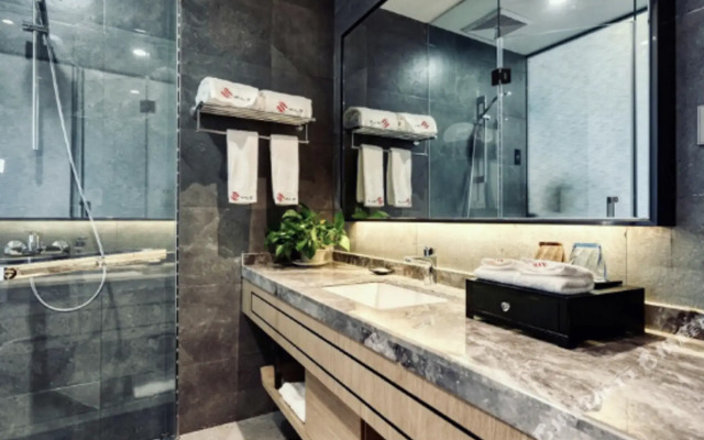 Huzhimeng Hot Spring Hotel