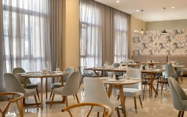 Protea Hotel by Marriott Lusaka International Airport