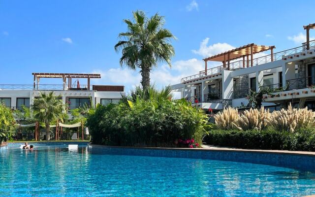 Elegant Two-bedroom Apartment in Upscale Surroundings
