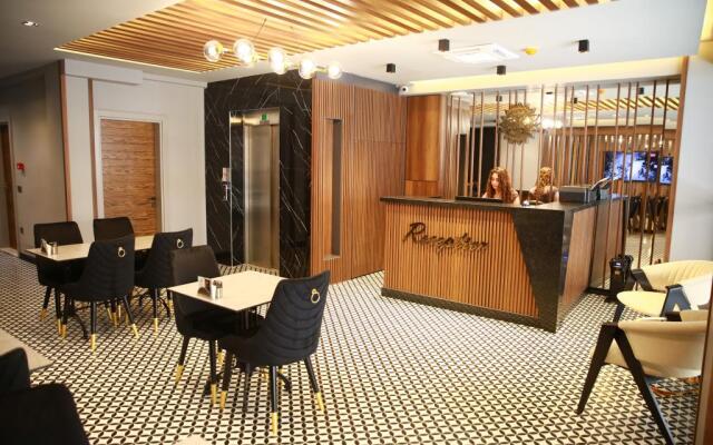 Mithras Hotel & Cafe