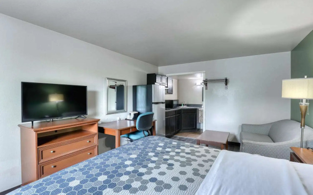 Suburban Studios Neenah-Appleton