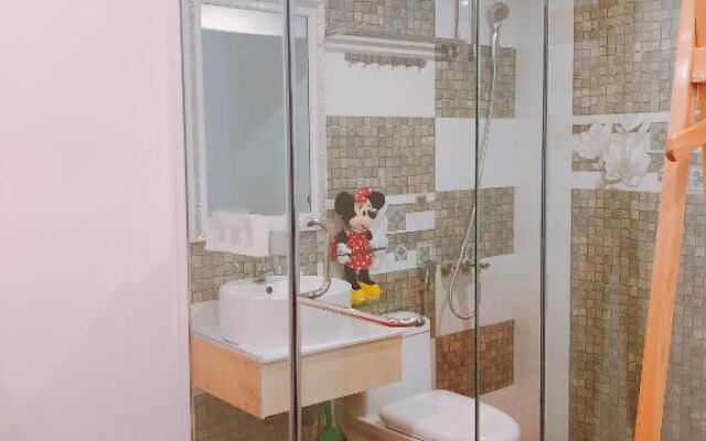 Suri’s Apartment - Suri’s House 2