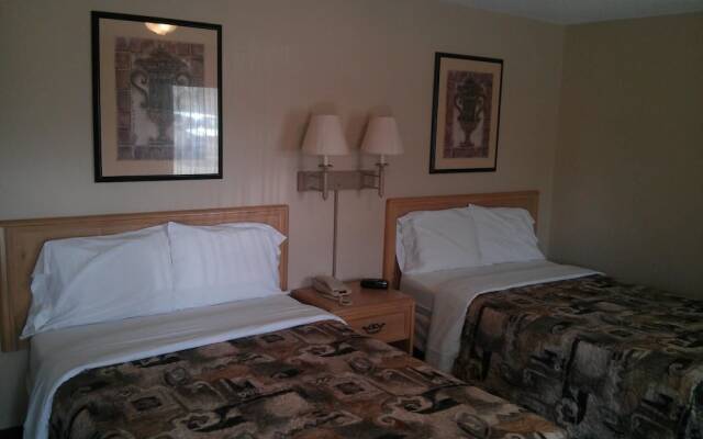 Guest Lodge Pageland