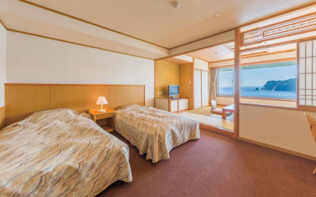 Mikazuki Sea-Park Hotel Awa Kamogawa – Guest Rooms – Kamogawa