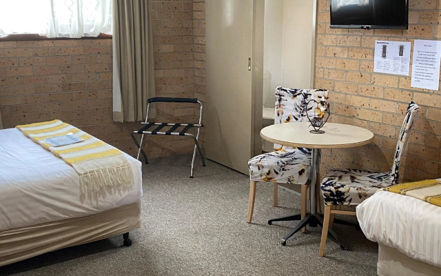 Marriott Park Motel