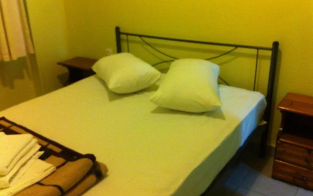 Zeus Hostel