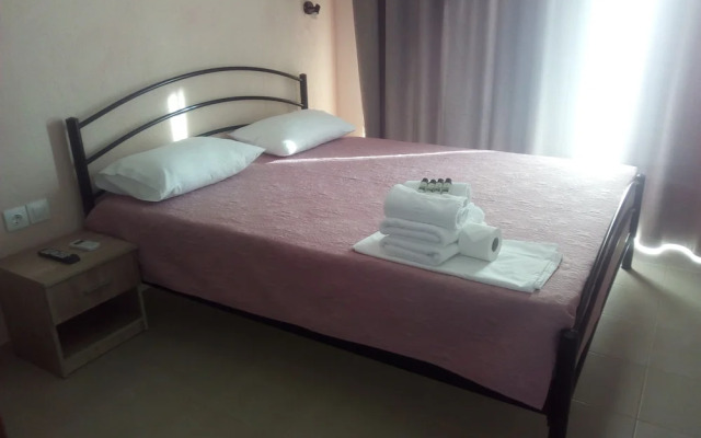 Persefoni Rooms