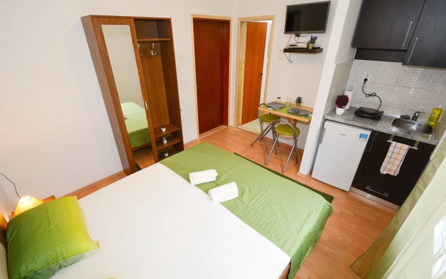 Apartments Risan Center