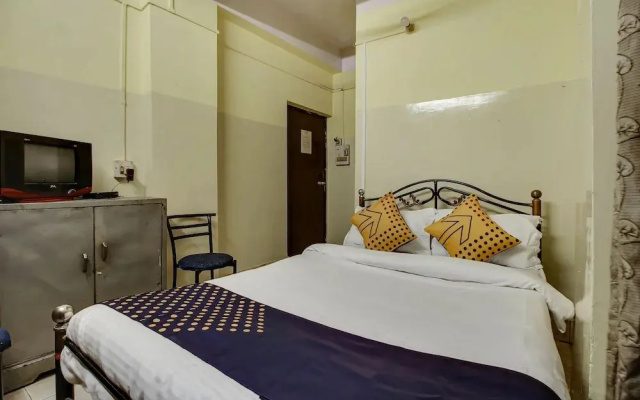 Hotel Hollywood by OYO Rooms