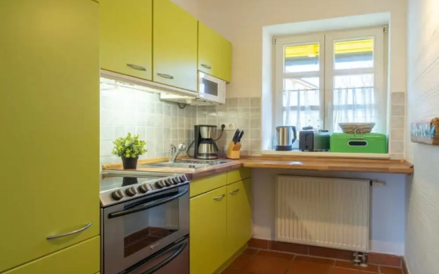 Comfy Apartment With Terrace