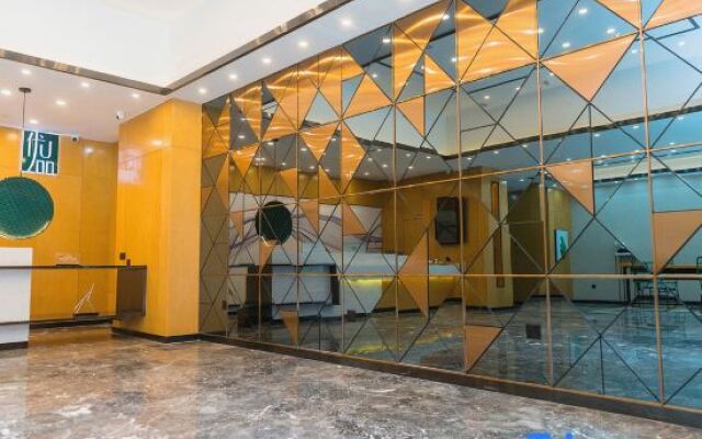 Shankee Tea Style Hotel (Kunming South High-Speed Railway Station Chunrong Street Subway Station)