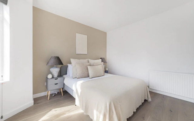 The Neasden Villas