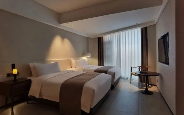 Phoenix Hall House Hotel – Guest Rooms – Xiangxi