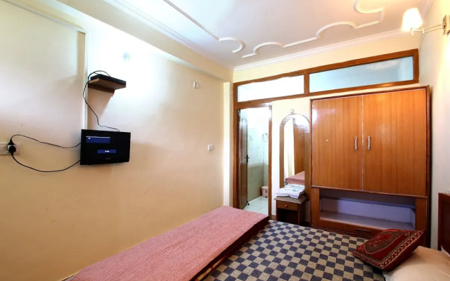 Hotel Lake Inn - A Luxury Lake View Hotel