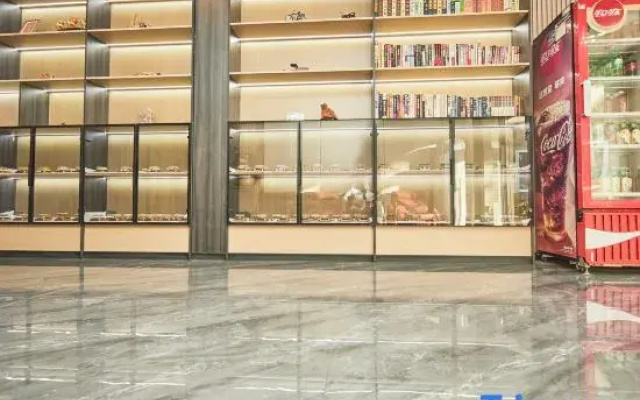 Shangju Business Hotel (Urat Rear Banner Government Branch)