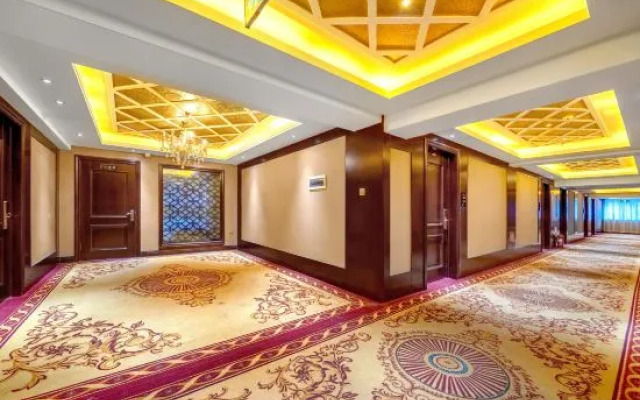 Fuyuan Lailailai Business Hotel