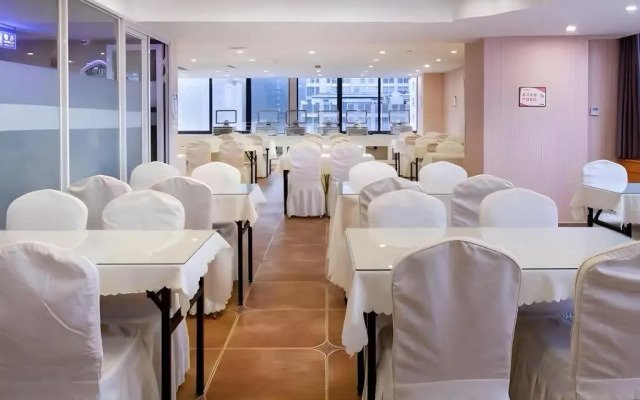 Vienna Hotel Chengdu Chunxi Road Tianfu Plaza Subway Station