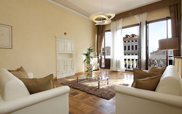 City Apartments Ca D Oro