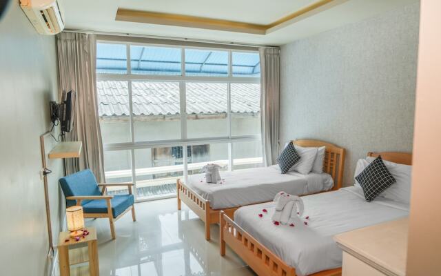 Lenny's Hotels