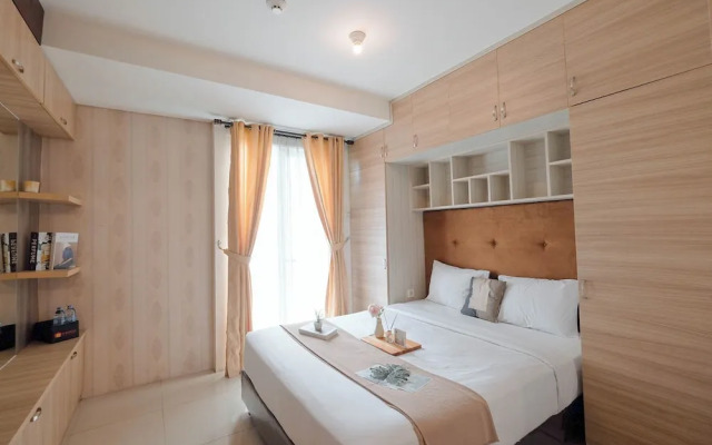 Studio Apartment Near Kalibata Station At Woodland Park Residence