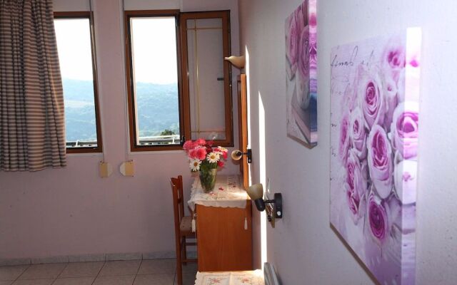 Argiroupolis Maria Rooms