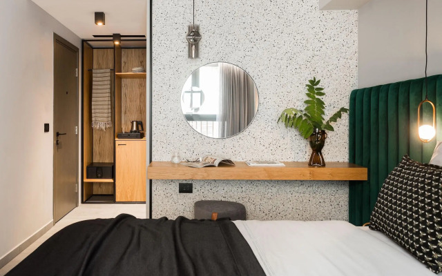 11 Enteka Acropolis Suites