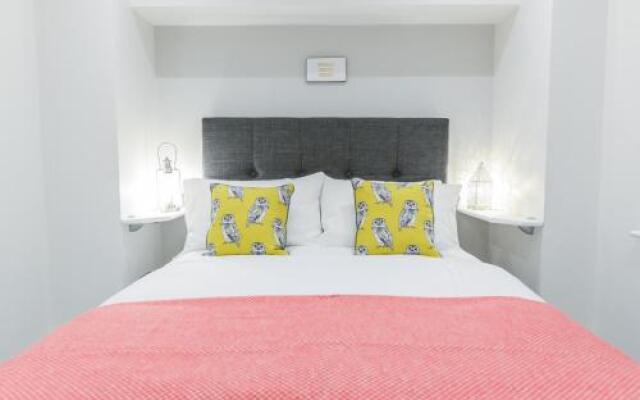 Stunning Ealing Apartment