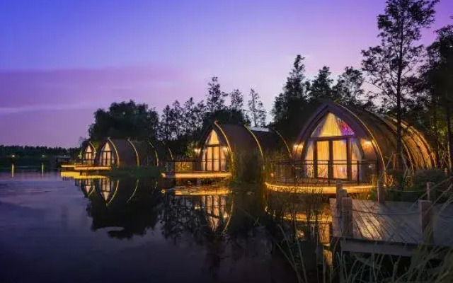 Guli Hongdou Resort • Lake Lodge