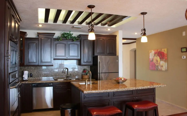 Sonoran Sky 2BR Upper 1104 by Casago