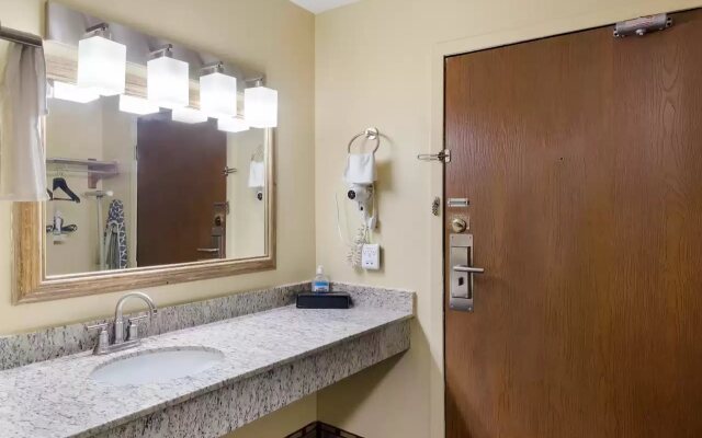 OYO Townhouse Houston Airport North