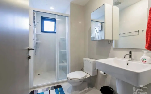 Sea View 2 Bed Room at Great Location