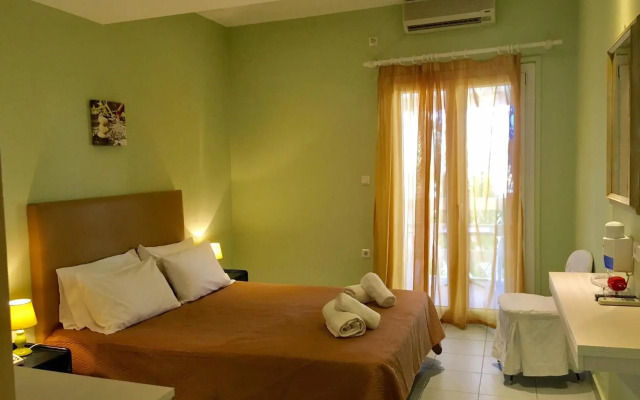 Venus Beach Bungalows Hotel