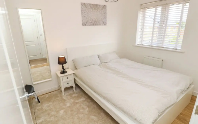 25 St. Benedict Road