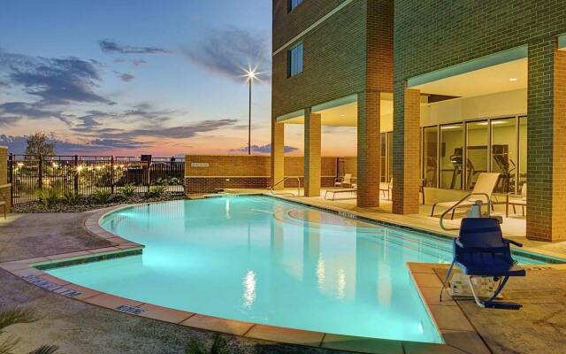 Courtyard by Marriott Dallas Carrollton