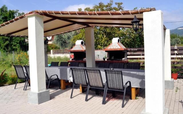 Thalassa Apartments