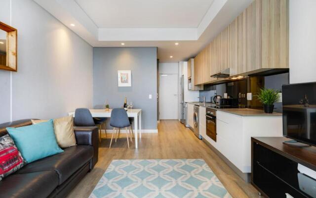 Stylish Central Apartment near Table Mountain