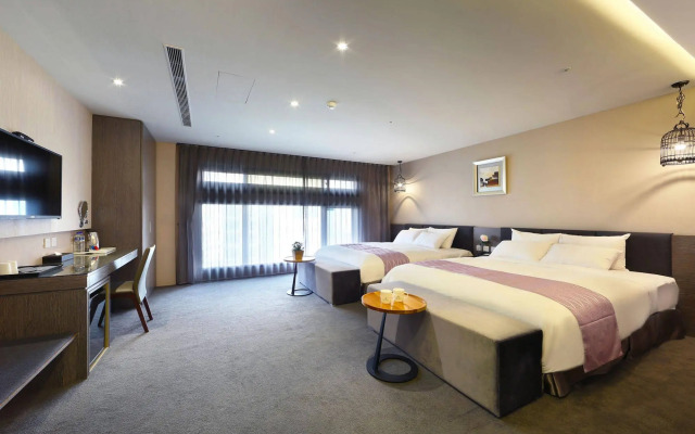 Fine Hotel