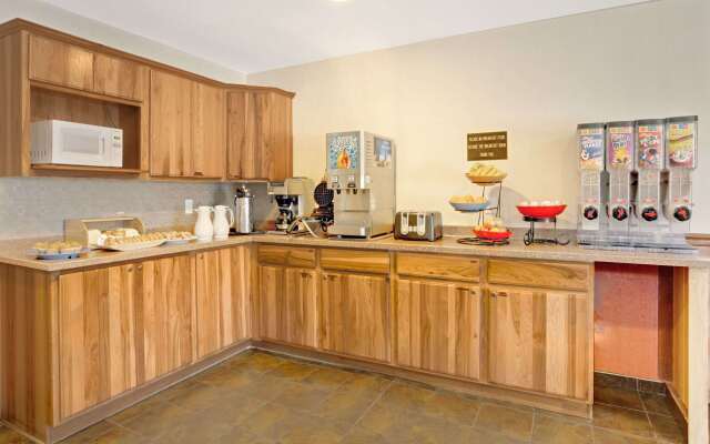 Ramada by Wyndham Draper