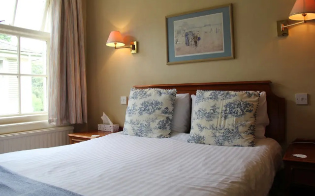 Oriel Hotel