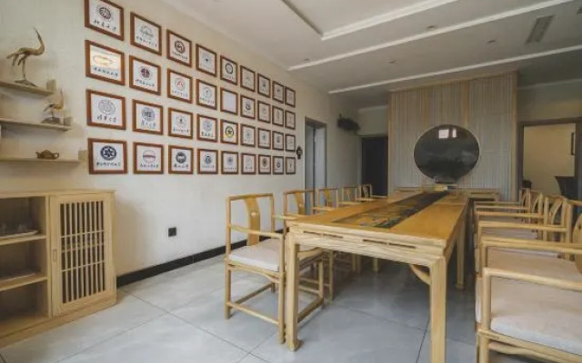 Luzhuang Courtyard