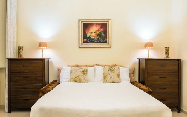 Homely City Apartment by Wonderful Italy