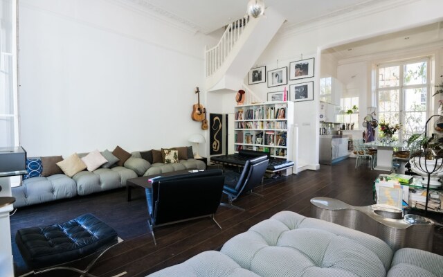 Stunning Paddington Home by Hyde Park