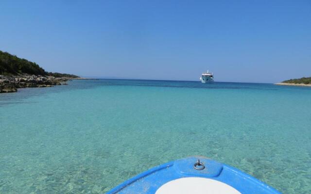 Holiday Home Artina 1