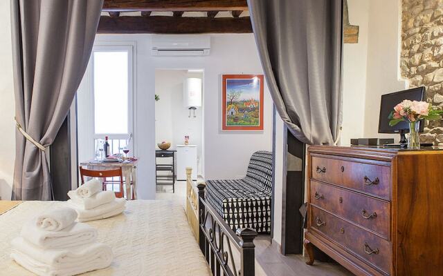 Santa Croce Apartment