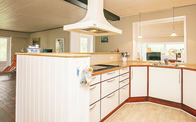 8 Person Holiday Home in Fanø