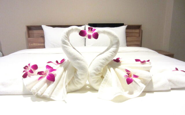 Life Grand Hotel